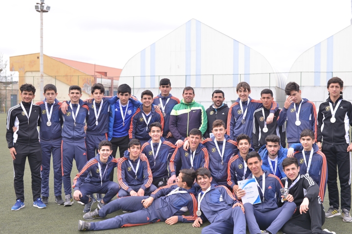 “Sabah”ın U-16 komandasına medallar təqdim edildi